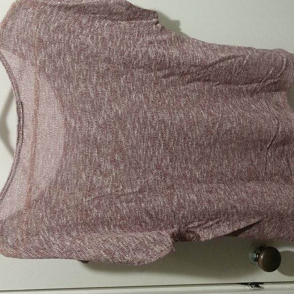 Women's top - Picture 2 of 2